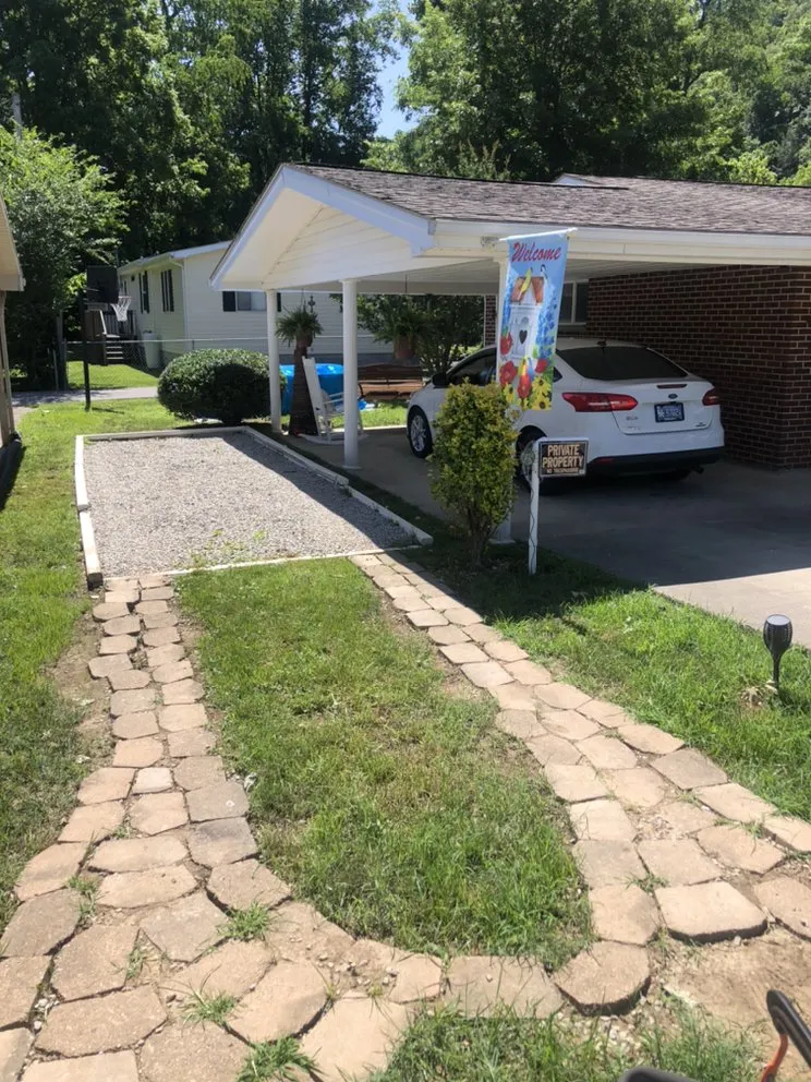 Reliable yard cleanup service near you in Prestonsburg, KY by Neighborhood Lawn Care