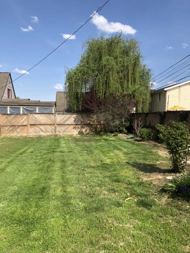 Expert outdoor landscaping experts serving Prestonsburg, KY - Neighborhood Lawn Care