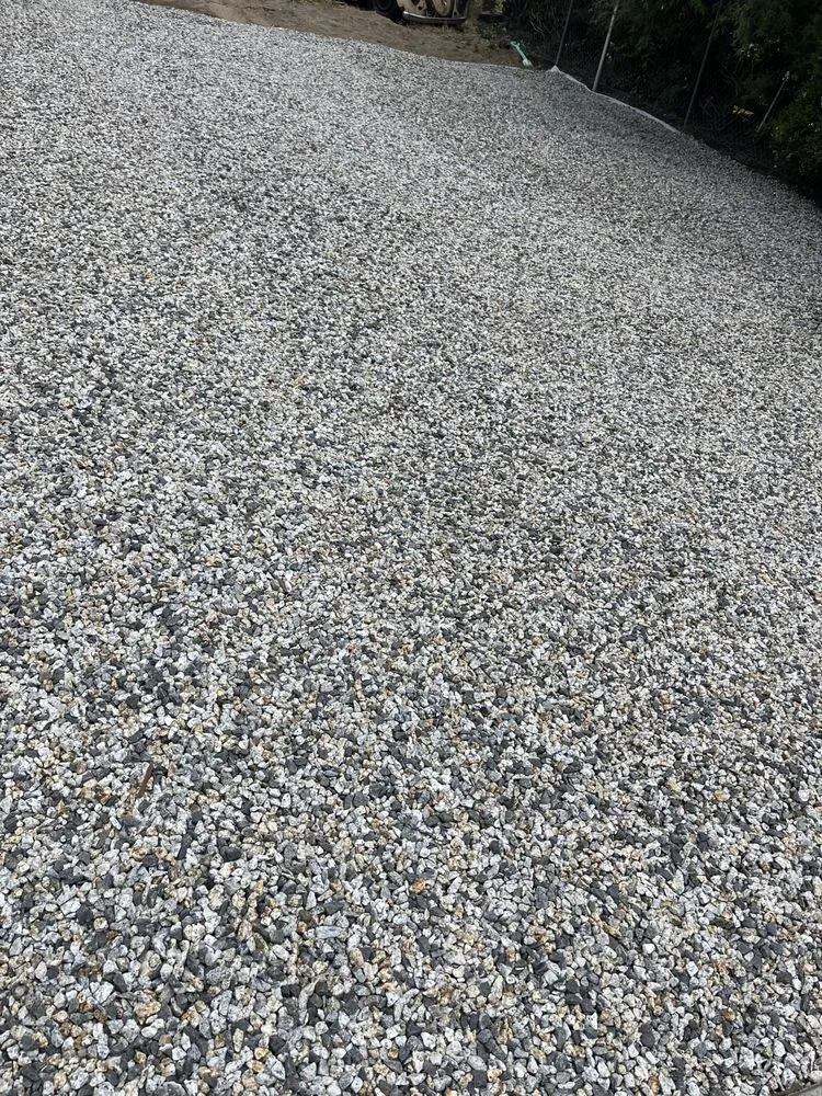 Trusted yard cleanup service experts serving Jurupa Valley, CA - Neighborhood Rock