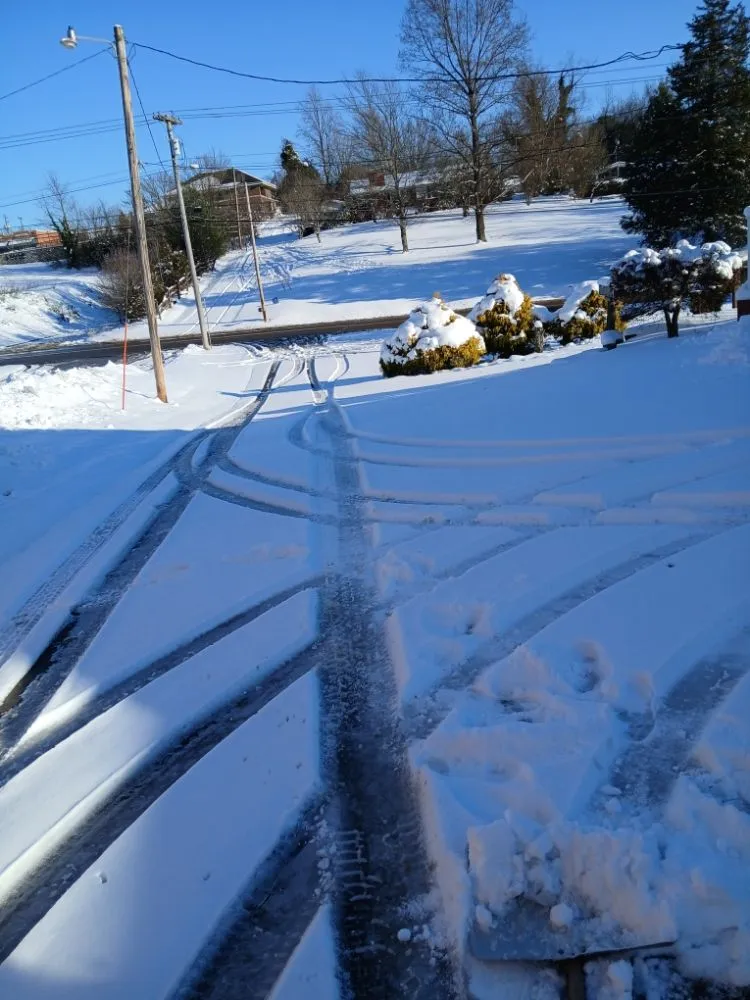 Local lawn mowing service in Kingsport, TN - Neighborly Handyman Services