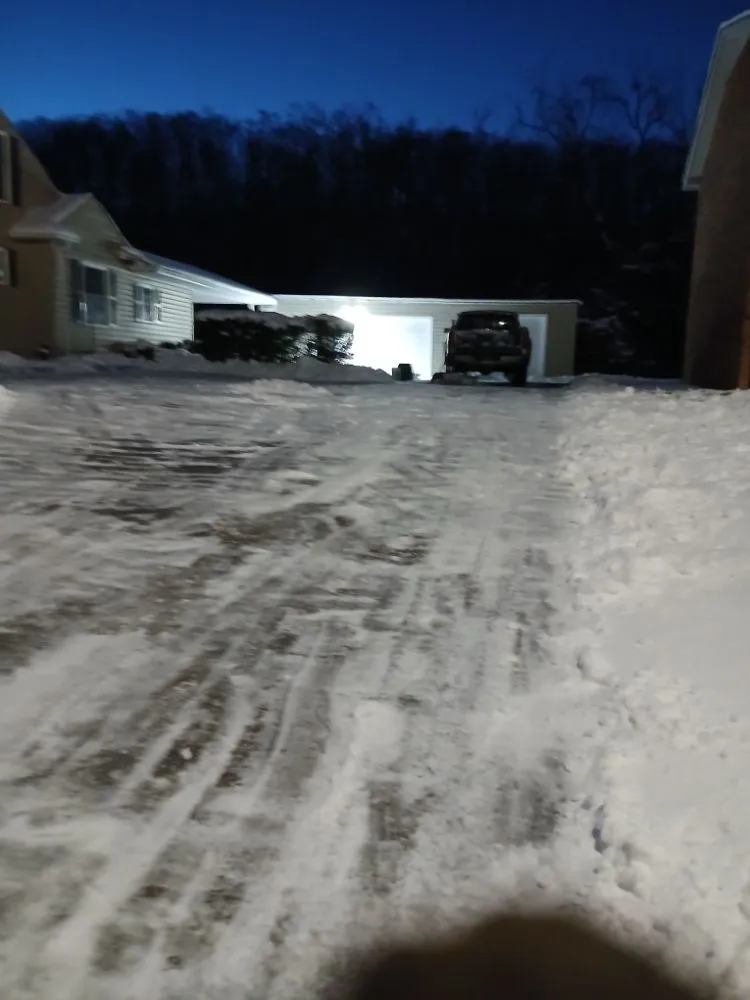 Top-rated outdoor landscaping for residential properties in Kingsport, TN by Neighborly Handyman Services