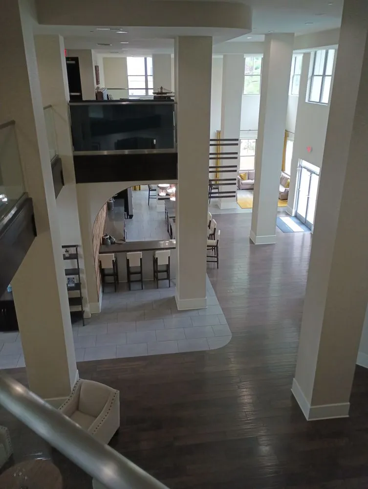 Reliable yard cleanup service in Franklin, TN by Neighborly Janitorial & Lawn Care Services