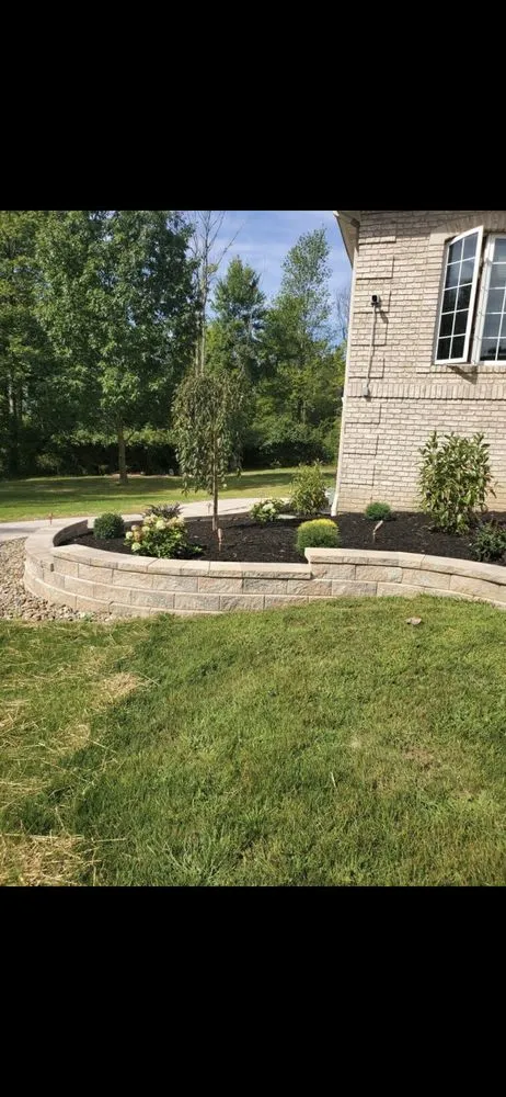 Custom garden landscaping experts serving Medina, OH - Neighborly Landscaping