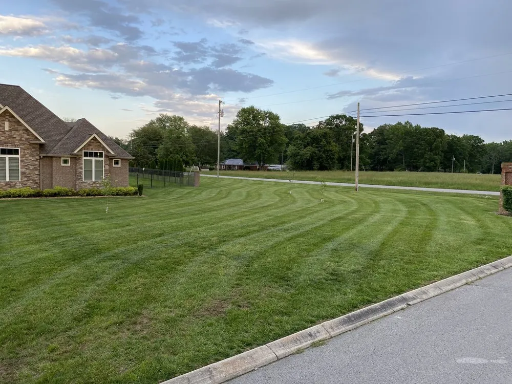 Trusted yard maintenance in Tullahoma, TN - Neighborly Lawn Care service