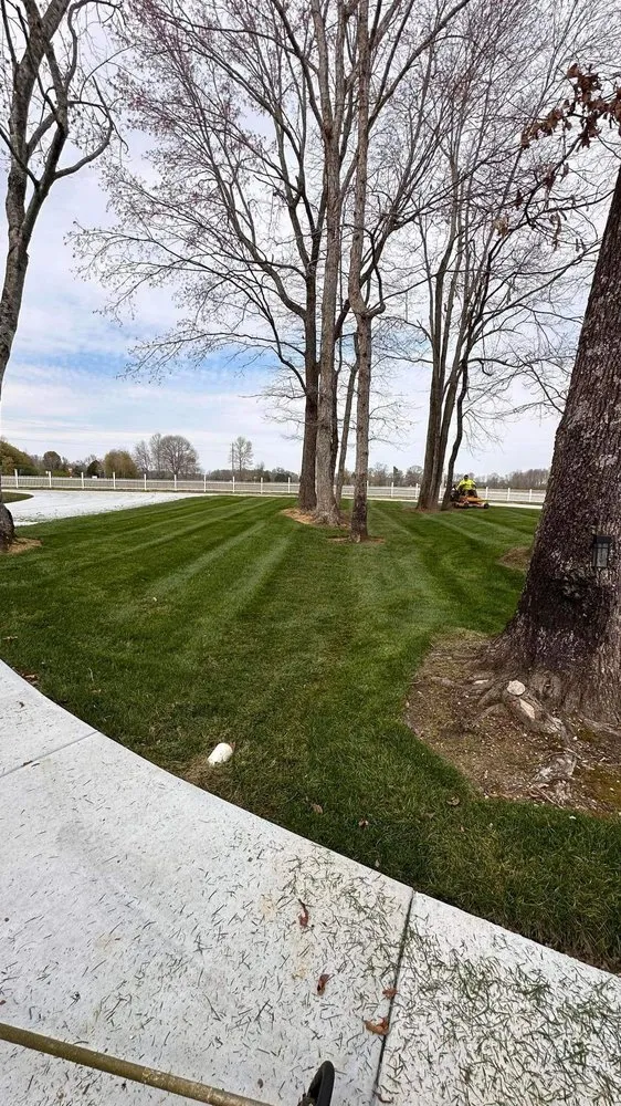 Affordable yard maintenance in Tullahoma, TN - Neighborly Lawn Care service