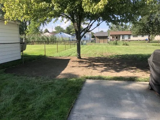 Neighbor's Envy Lawn & Snow Logo