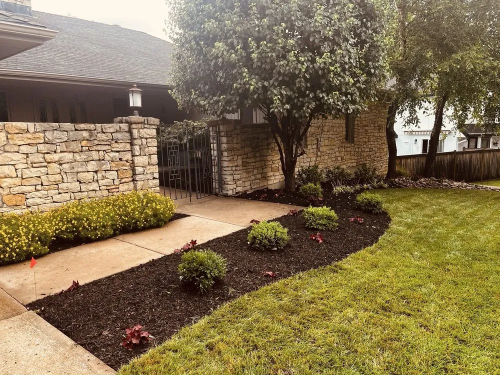 Top-rated landscape design for beautiful yards in Shawnee, KS by Neighbors Landscaping