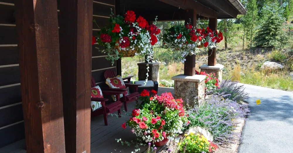 Trusted lawn mowing service experts serving Silverthorne, CO - Neils Lunceford