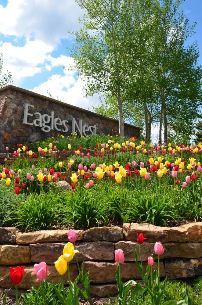 Custom garden landscaping near you in Silverthorne, CO by Neils Lunceford