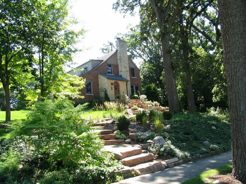 Custom outdoor landscaping for year-round maintenance in Aurora, IL by Nelson Design Associates