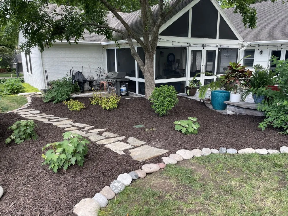 Affordable outdoor landscaping experts serving Lenexa, KS - Nelson Landscapes