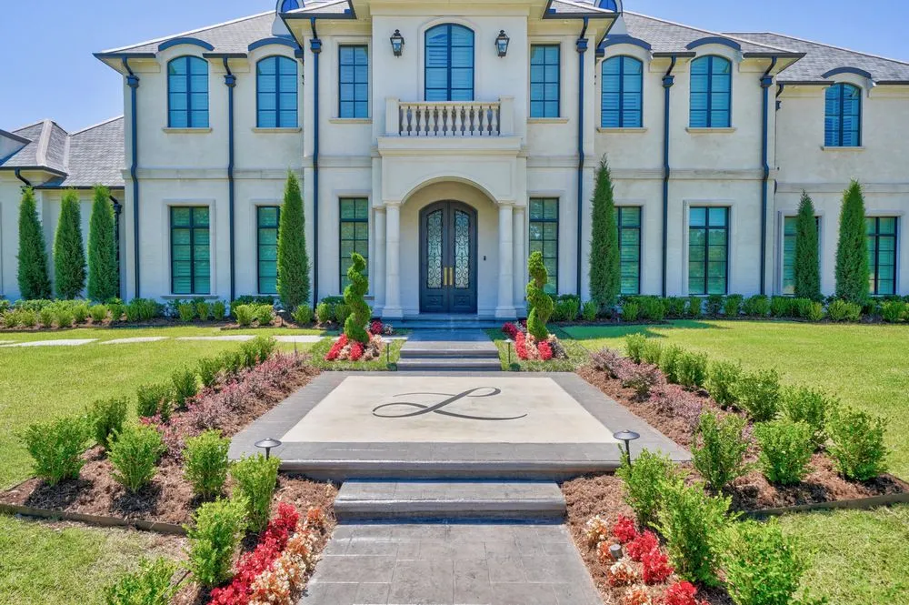 Professional garden landscaping in Oklahoma City, OK - Nelson Landscaping