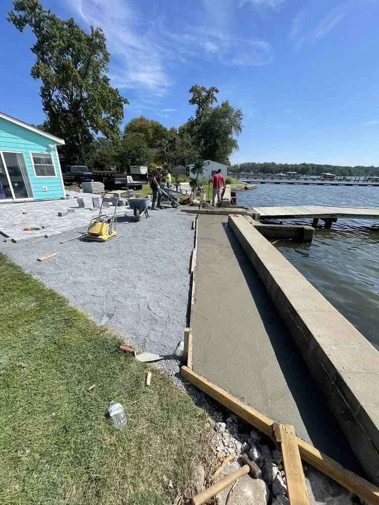 Professional yard cleanup service in Annapolis, MD by Nelson Landscaping Stone & Patios