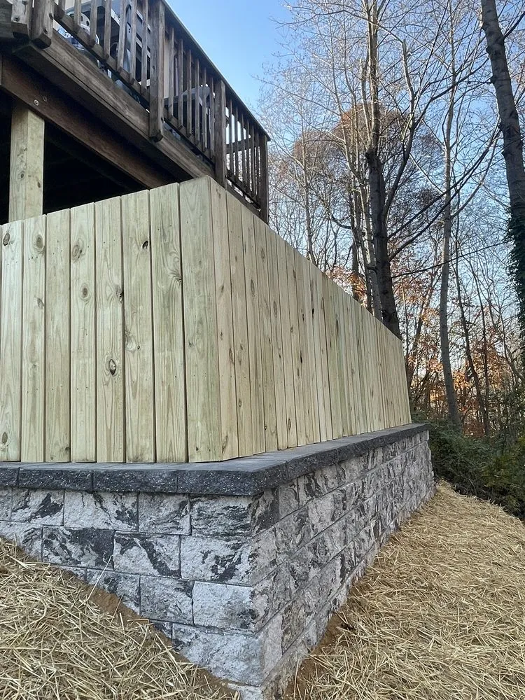 Local yard cleanup service in Annapolis, MD by Nelson Landscaping Stone & Patios