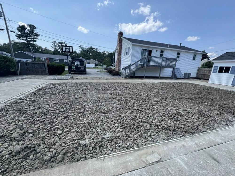 Professional lawn care service experts serving Burlignton, MA - Nelson's Hardscape & Tree Service