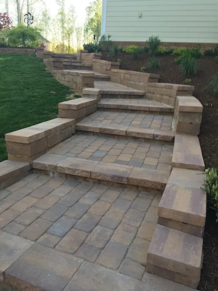 Local yard cleanup service in Sully Station, VA - Nelson's Landscaping & Tree Services