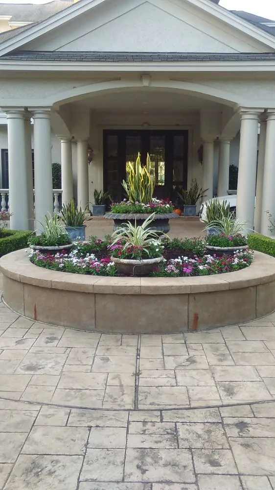 Custom landscape installation in Houston, TX - Nelson's Landscaping Service