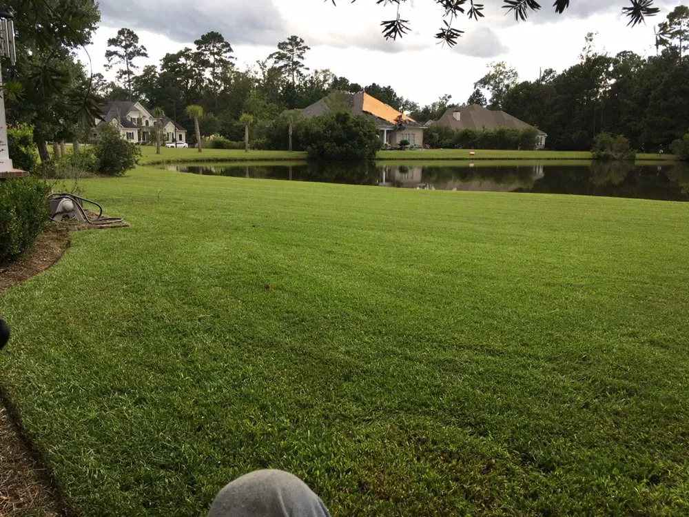 Professional garden landscaping in Vernonburg, GA - Nelson’s Lawn Care And Landscaping