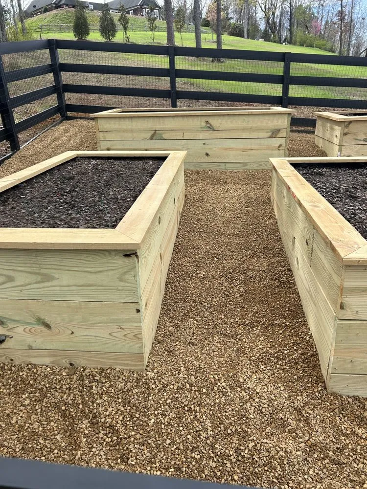 Affordable lawn mowing service for beautiful yards in Rome, GA by Nelson’s Lawn Care