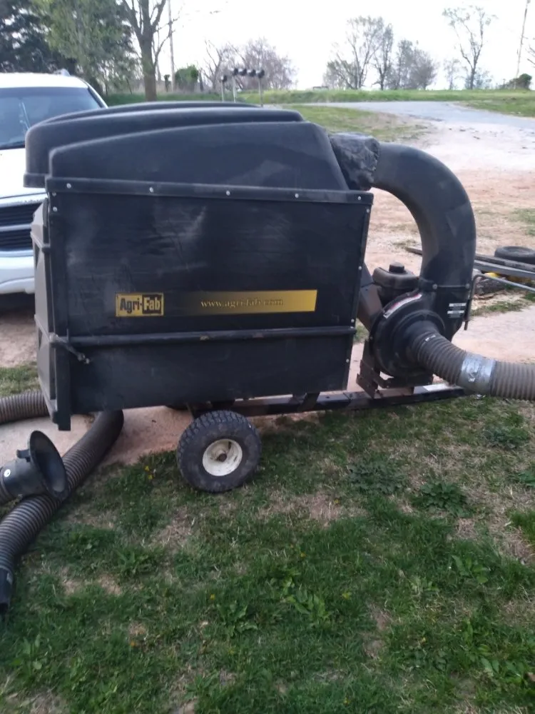 Expert yard maintenance experts serving Lowell, AR - Nelson's Lawn Service