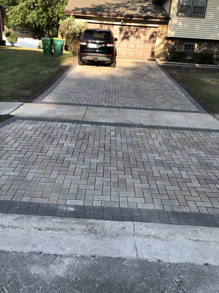 Local garden landscaping in Shorewood, IL - Nelys Landscaping