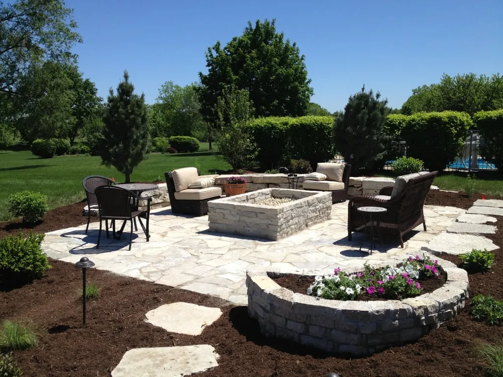 Professional yard cleanup service in Batavia, IL by Neri Landscape
