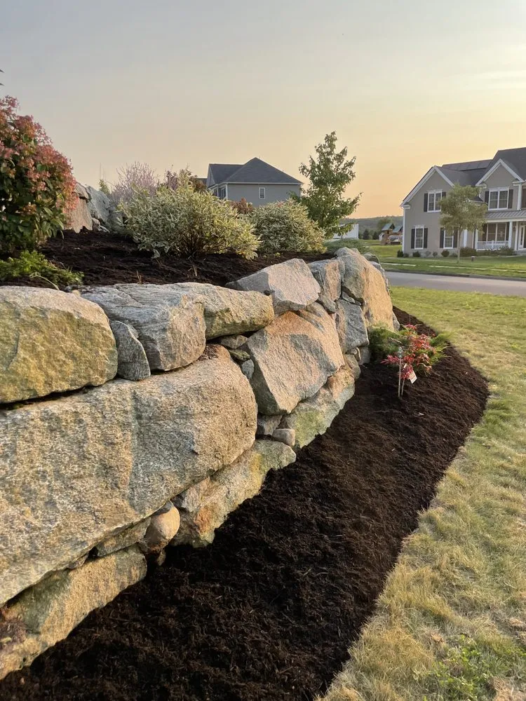 Top-rated lawn mowing service in Glastonbury, CT by Neri Services