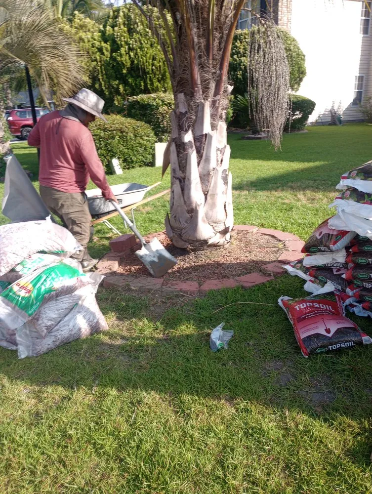 Custom landscape installation in Savannah, GA - Neri's Landscaping