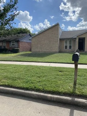 Nery Greenscapes Logo