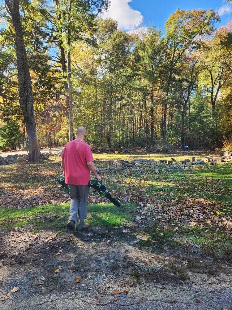 Expert yard cleanup service for beautiful yards across Franklin, MA - Net Zero Landscaping