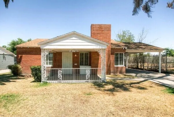 Affordable landscape design in Phoenix, AZ by Nevarez Landscape