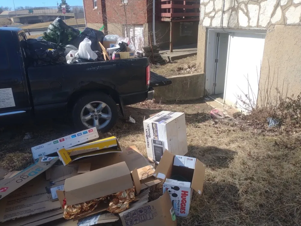 Trusted lawn care service with custom design across Saint Louis, MO - Never Stop Workin'