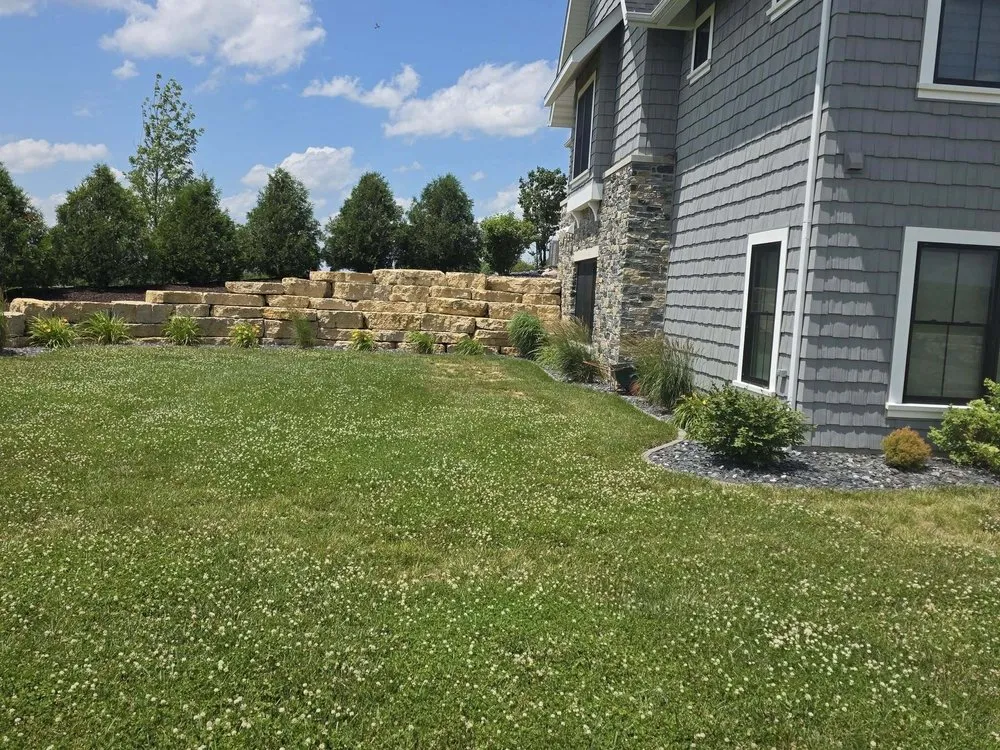 Expert landscape installation experts serving Geneseo, IL - Neverending Landscape
