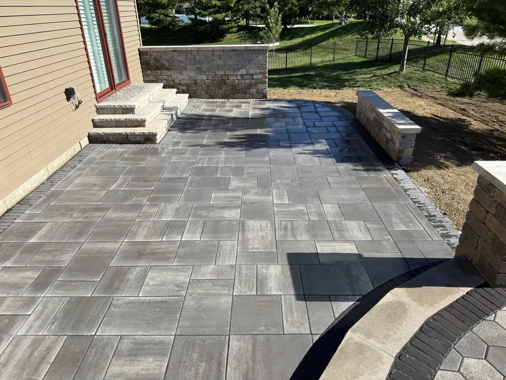 Top-rated outdoor landscaping near you in Geneseo, IL by Neverending Landscape