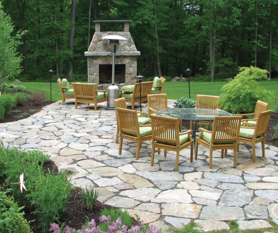 Custom lawn mowing service with custom design in Ridgefield, CT by New Beginnings Landscaping