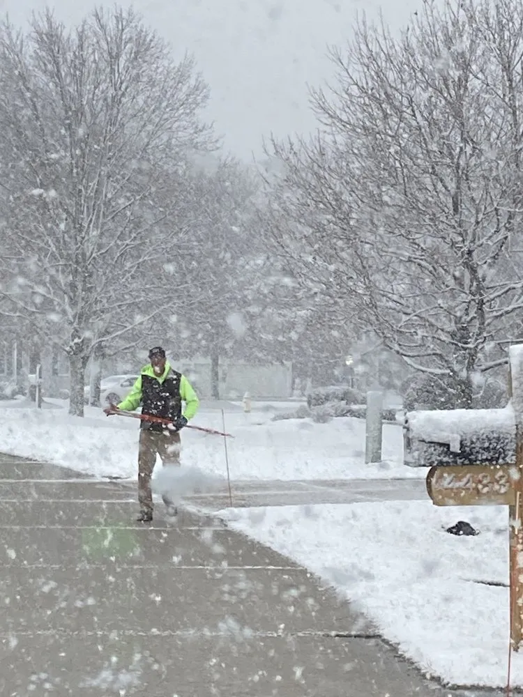 Top-rated landscaping services experts serving Cuyahoga Falls, OH - New Beginnings Lawn And Landscape Services