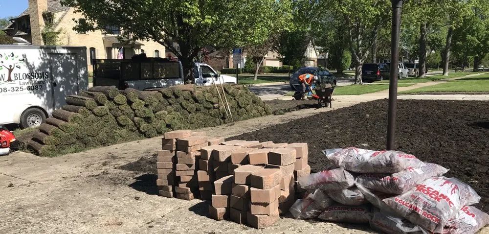 Custom residential landscaping experts serving Chicago, IL - New Blossoms Lawn Care