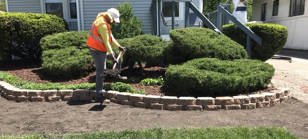Custom landscape installation experts serving Chicago, IL - New Blossoms Lawn Care