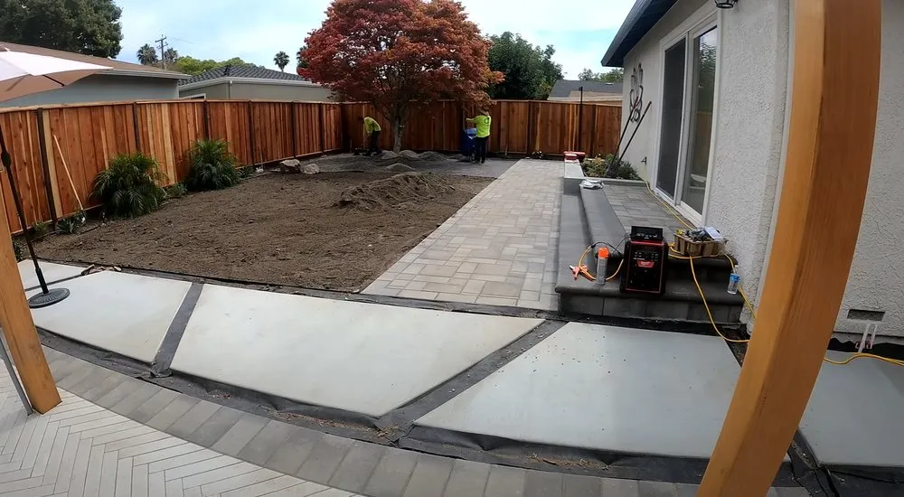 Reliable yard maintenance in New Canaan, CT by New Canaan Landscaping