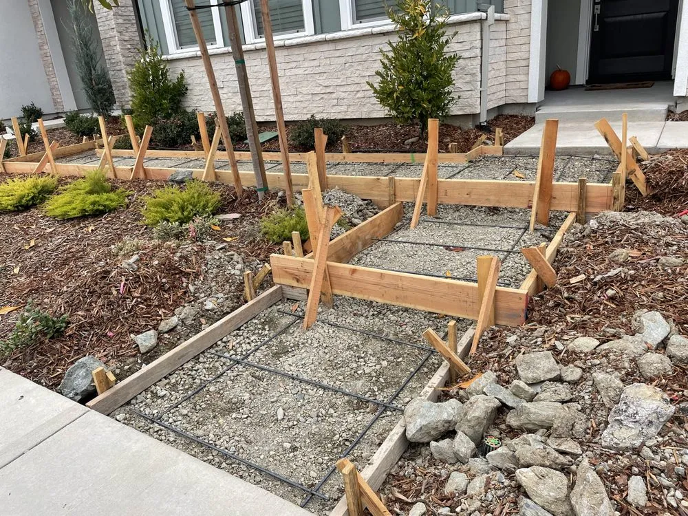 Custom lawn care service experts serving Rancho Cordova, CA - New Concept Landscaping