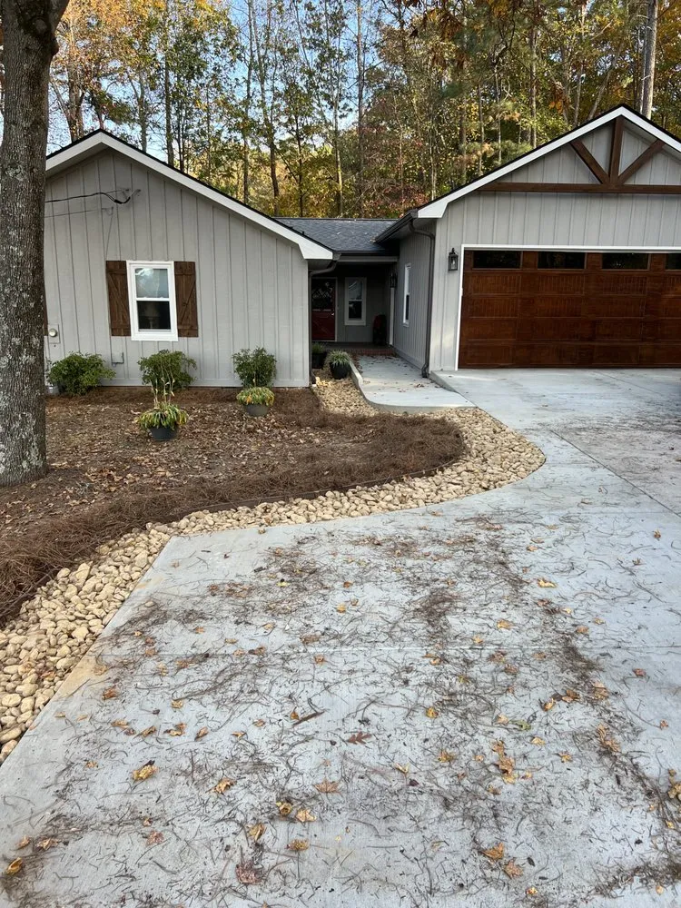 Affordable yard maintenance experts serving Marietta, GA - New Creation Landscaping