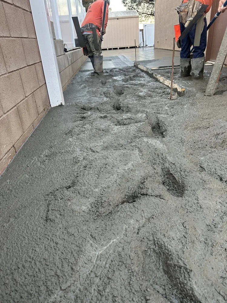 Affordable landscape design for beautiful yards in Banning, CA by New Dawn Landscaping and Concrete