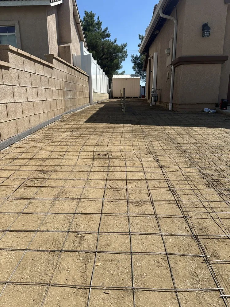 Affordable lawn care service for residential properties across Banning, CA - New Dawn Landscaping and Concrete