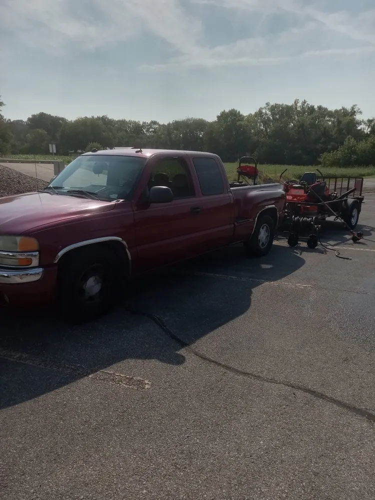 Custom landscaping services near you in Evansville, IN by New Dawn Landscaping