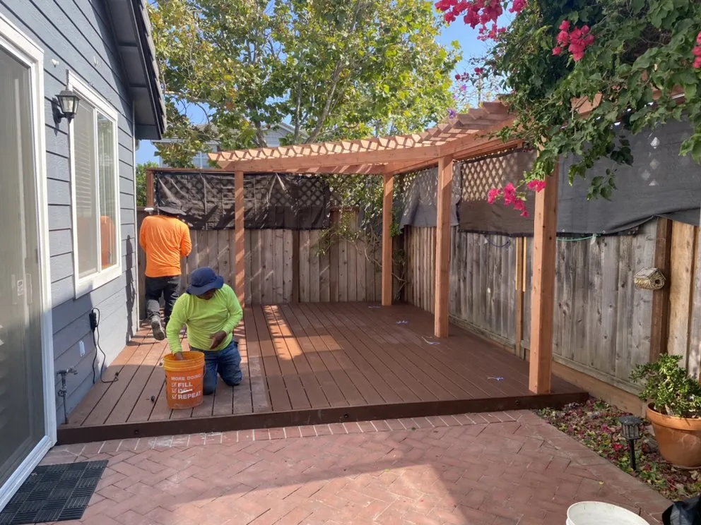 Expert outdoor landscaping in Walnut Creek, CA by New Earth Landscaping