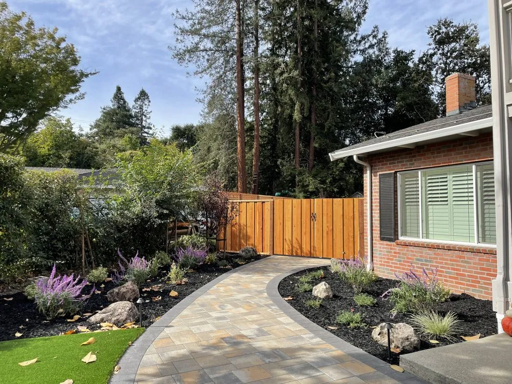 Expert residential landscaping for outdoor upgrades in Walnut Creek, CA by New Earth Landscaping