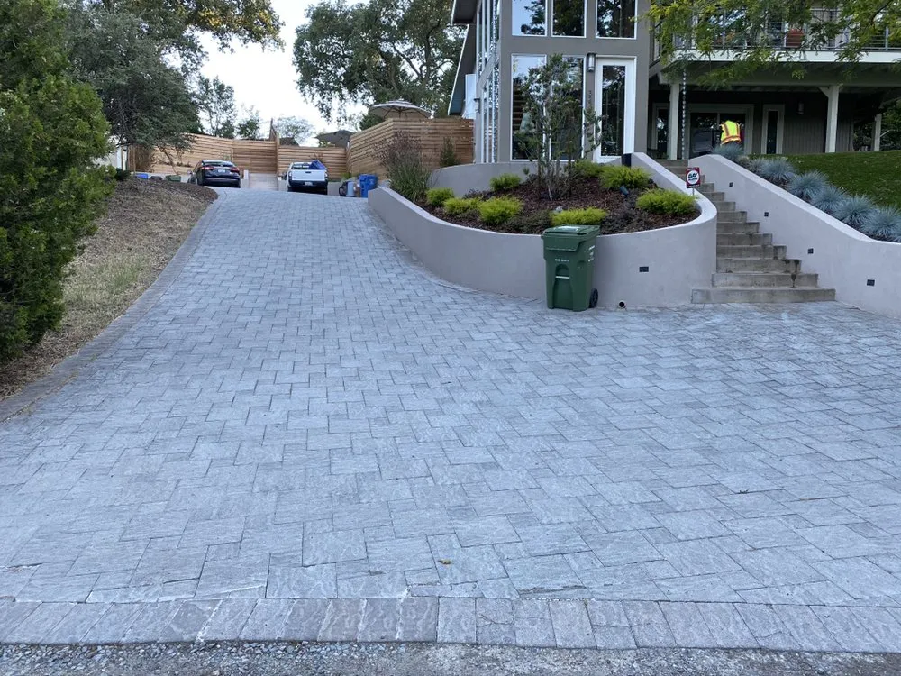 Reliable yard cleanup service with custom design in Walnut Creek, CA by New Earth Landscaping