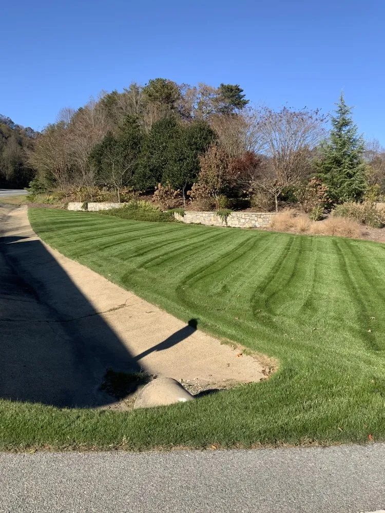 Professional lawn mowing service experts serving Taylors, SC - New Eden Landscapes