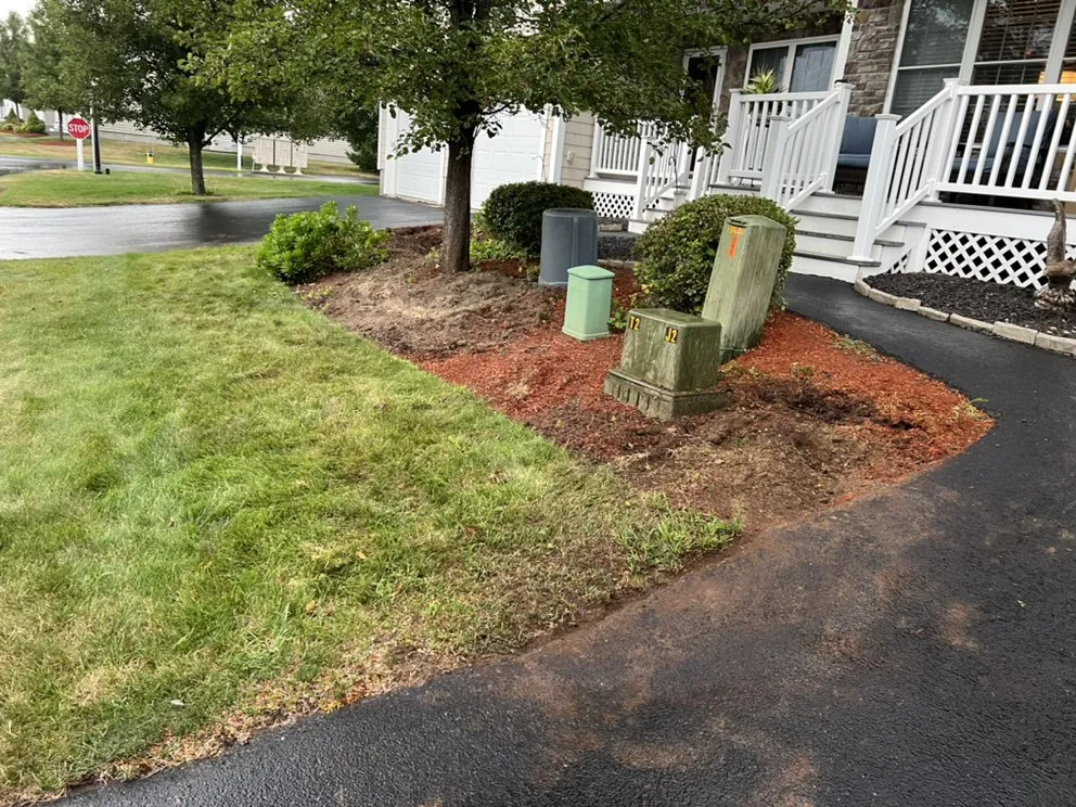 Expert outdoor landscaping experts serving Haverhill, MA - New England Custom- Home & Yard