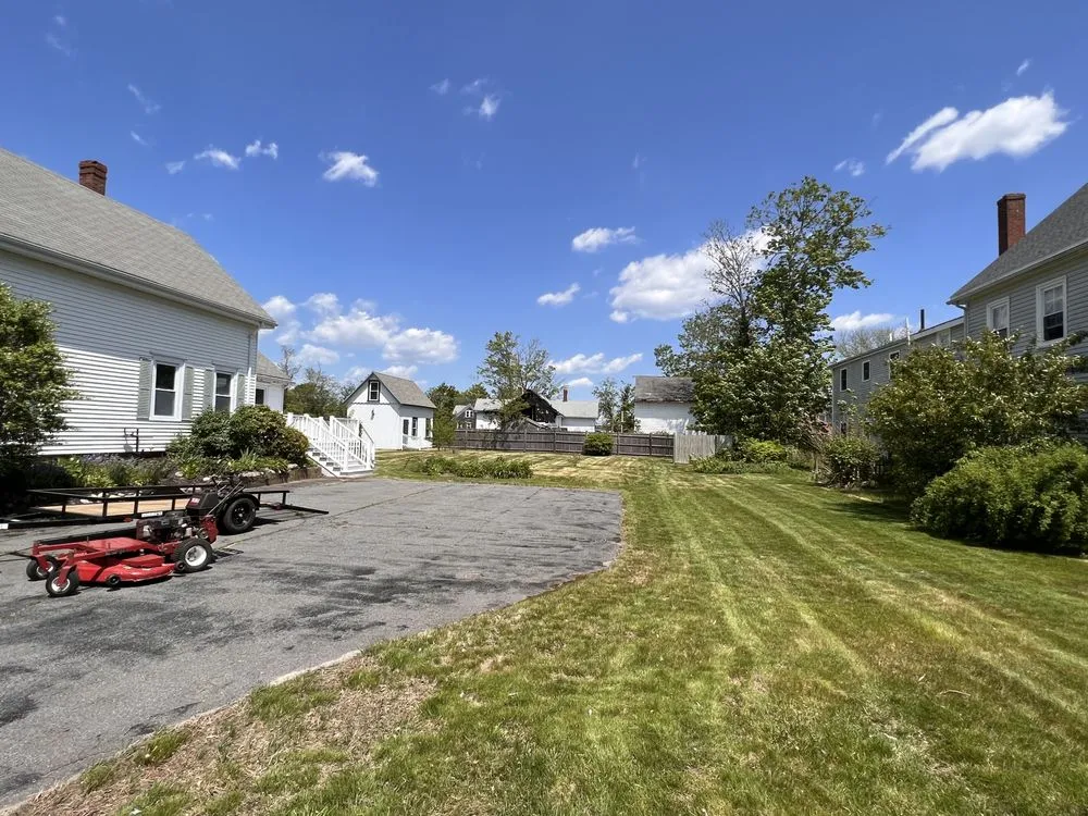 Custom outdoor landscaping in Wareham, MA - New England Landscape and Design